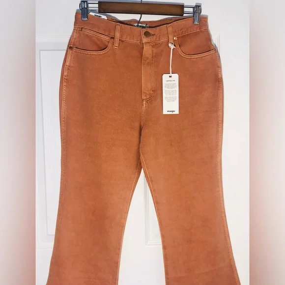 Wrangler Highrise Bootcut jeans